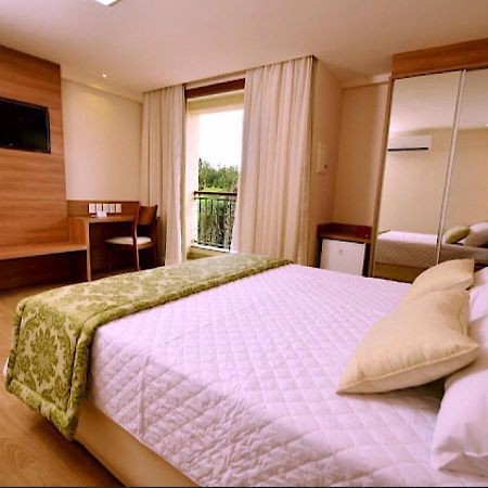 Condominio Vista Azul Residencial Meeting Center 多明戈斯马丁斯 外观 照片